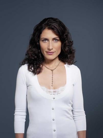 HOUSE: The second season of HOUSE premieres Tuesday, Sept. 13 (9:00-10:00 PM ET/PT) on FOX.  Lisa Edelstein as Dr. Lisa Cuddy.  ™©2005 FOX BROADCASTING COMPNAY. CR: Michael Lavine/FOX.